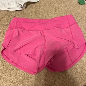 lululemon speed up shorts 2.5”